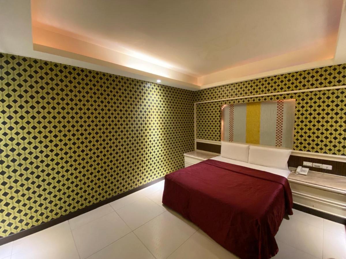 Sweet Hotel New Taipei City Bagian luar foto